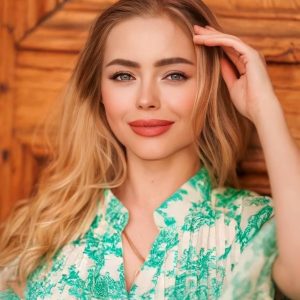 Valeria Y.